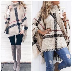 NWT Beige Turtleneck Pocho